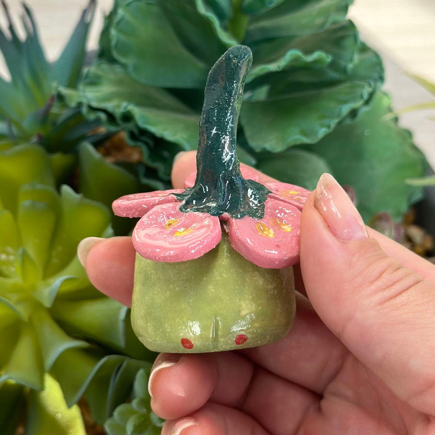 Flower frogs 🌸