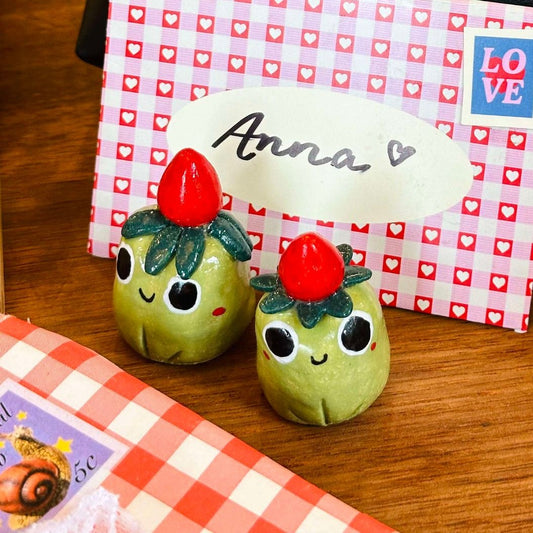 Strawberry frogs 🍓