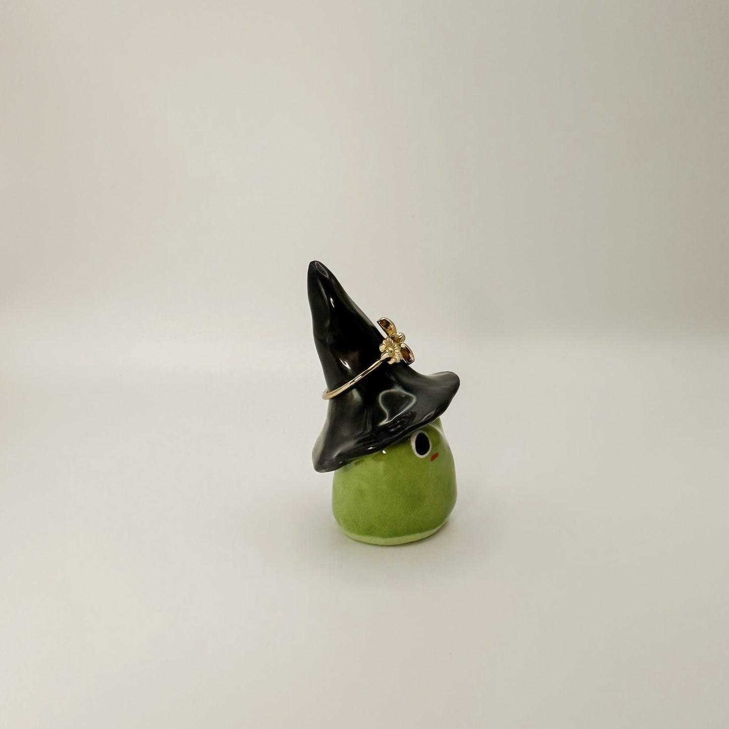 Witch frogs (ring holders)