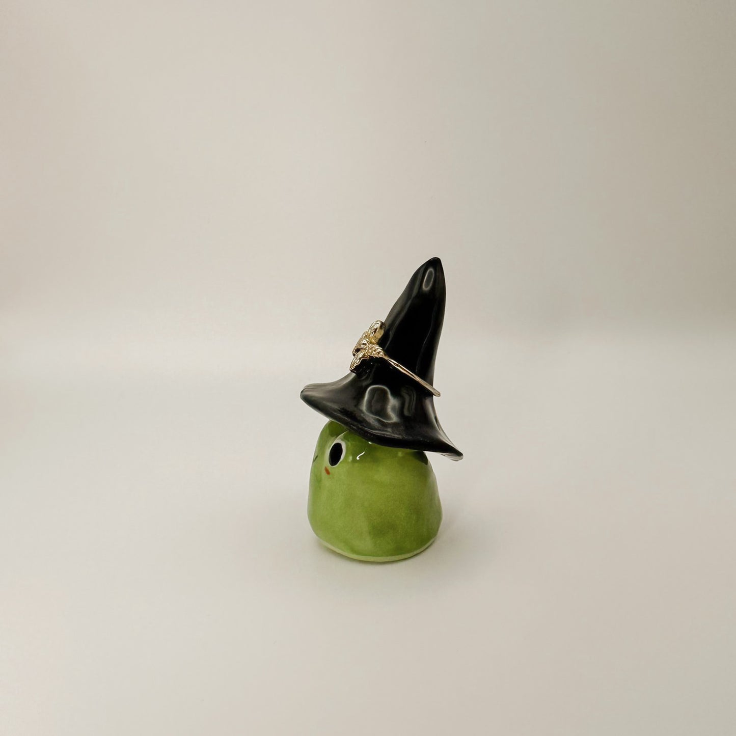 Witch frogs (ring holders)